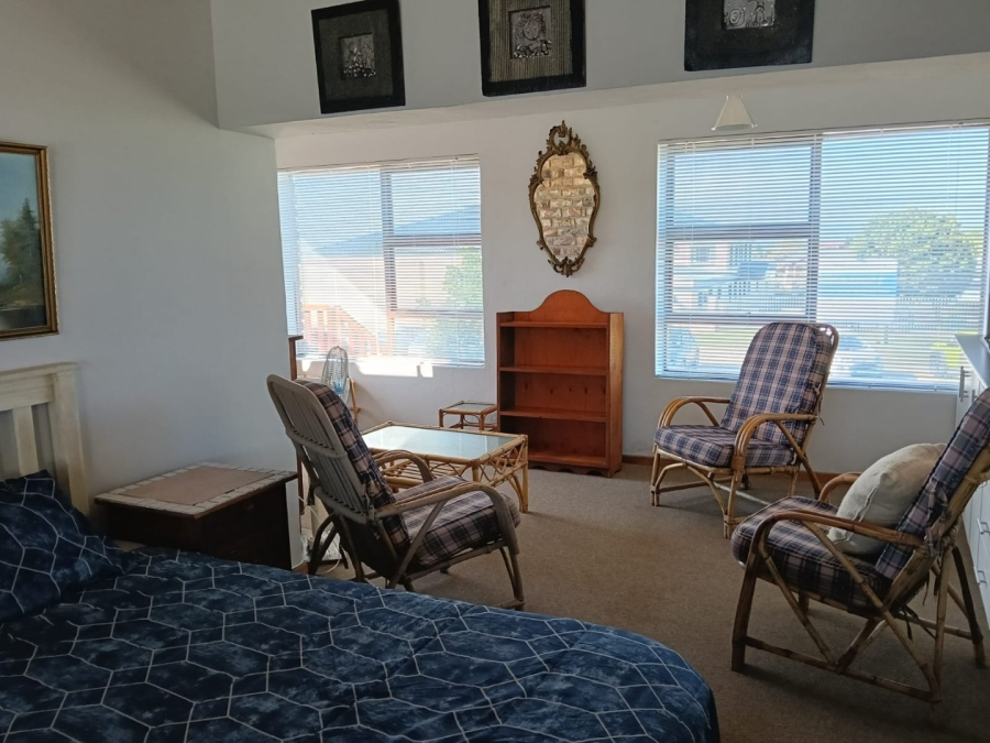 3 Bedroom Property for Sale in Wavecrest Eastern Cape